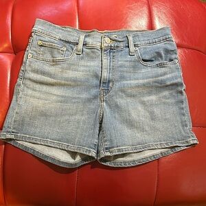 Mid length Levi jeans shorts